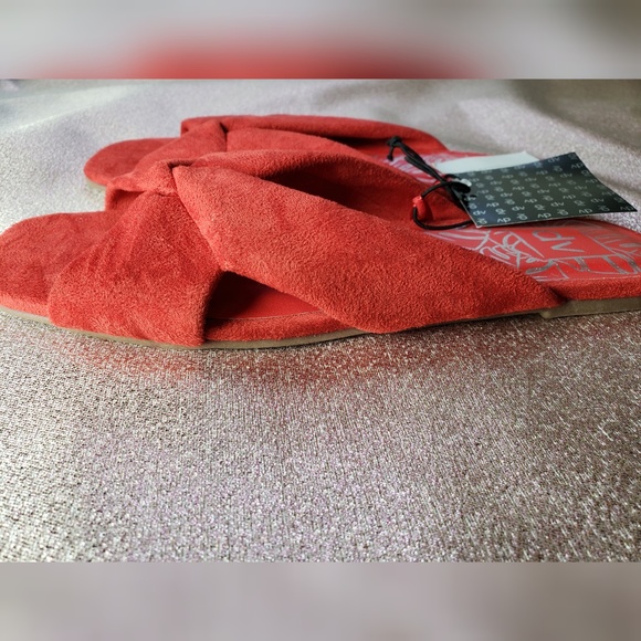 NWT Womans dv Addie Microsuede Knot Slide Sandals - Picture 4 of 5